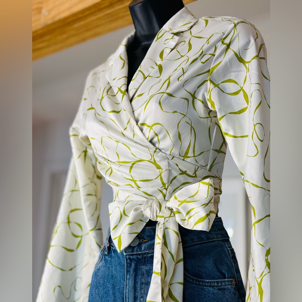 Dynamite-White and Green Wrap Blouse - Picture 7 of 8